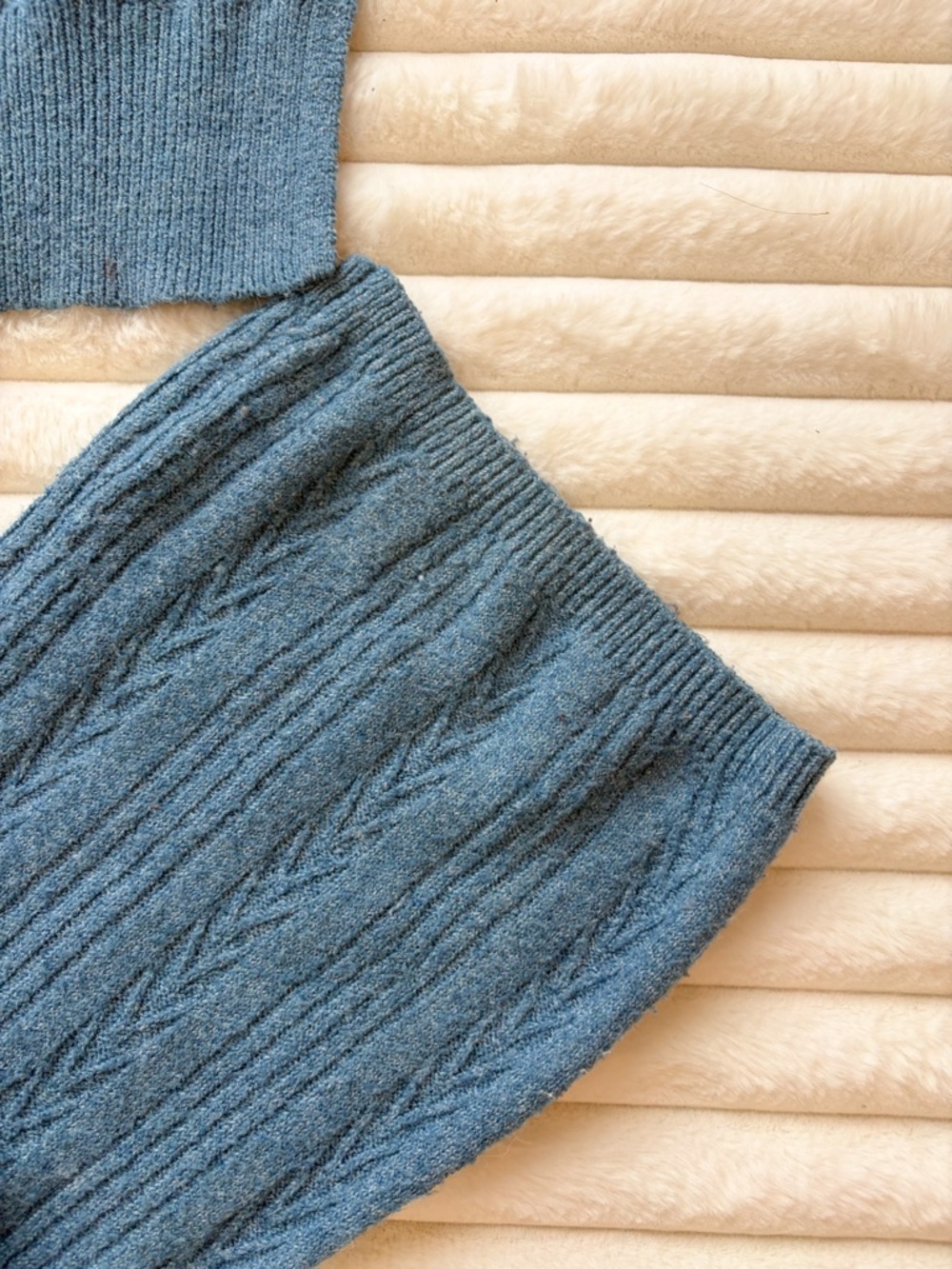 Cozy Blue Knit Lounge Outfit Bundle | Cardigan Set w/ Cream Boots & Bag - Picture 9 of 9